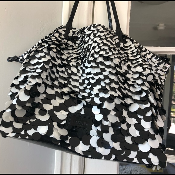 Valentino Purse - Picture 8 of 8